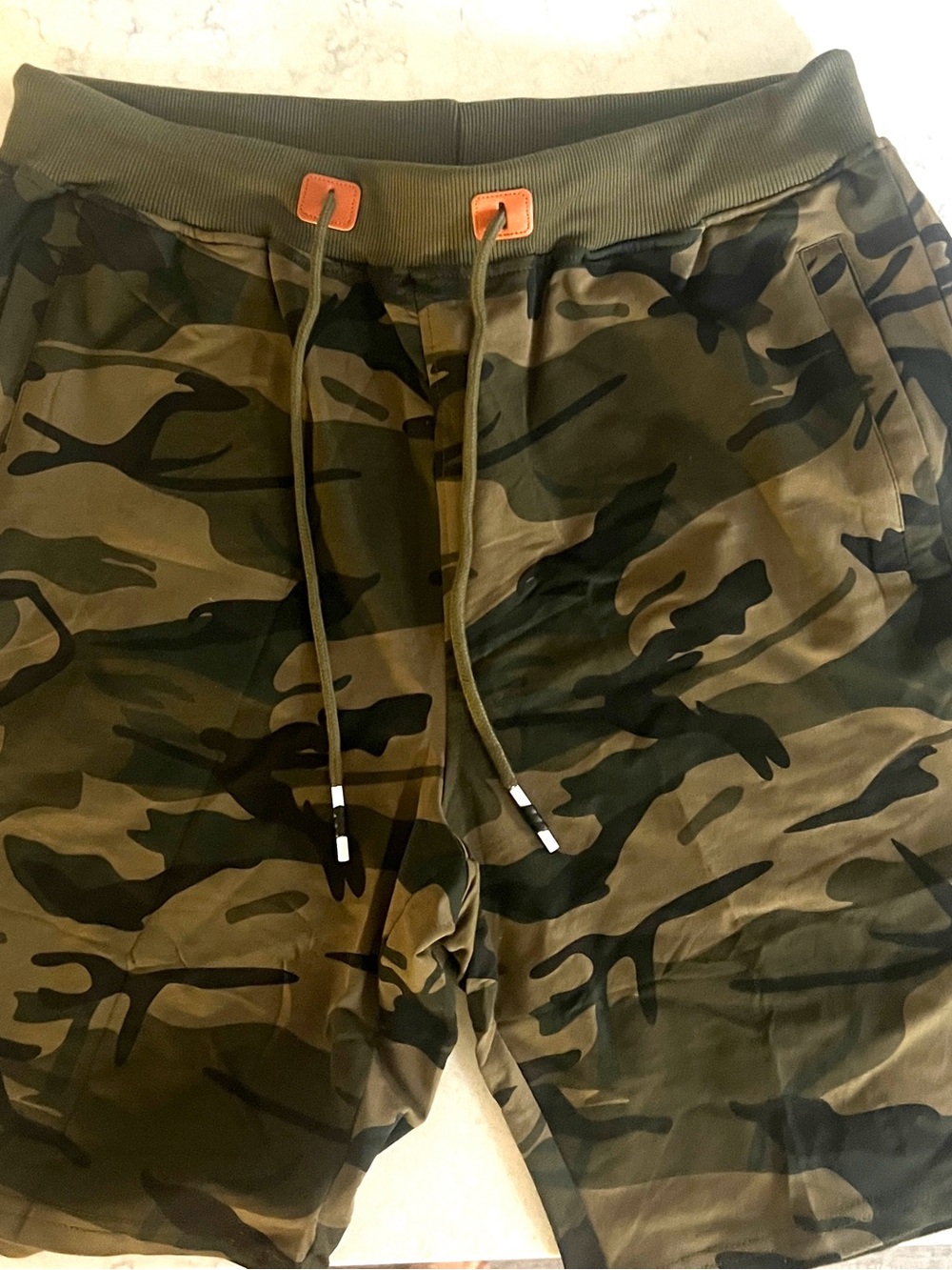 Men's Camouflage Athletic Drawstring Shorts - Olive Green